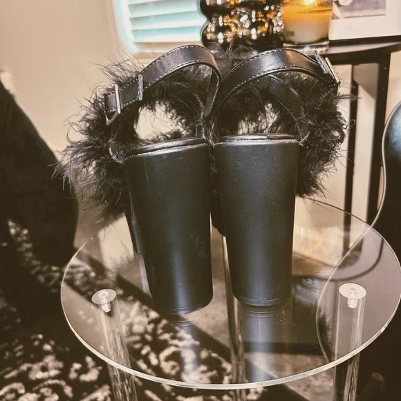 Platform Feather Heels | Mata X Dolls Kill | SIZE 9 - Picture 4 of 6